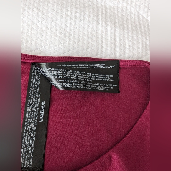 NWT Core IO dark purple Open Front Long Sleeve Crop Top Size Medium. - Picture 9 of 13